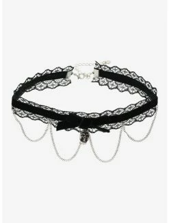Flash Sale โ๏ธ Black Skull Satin Lace Choker ๐ฅ